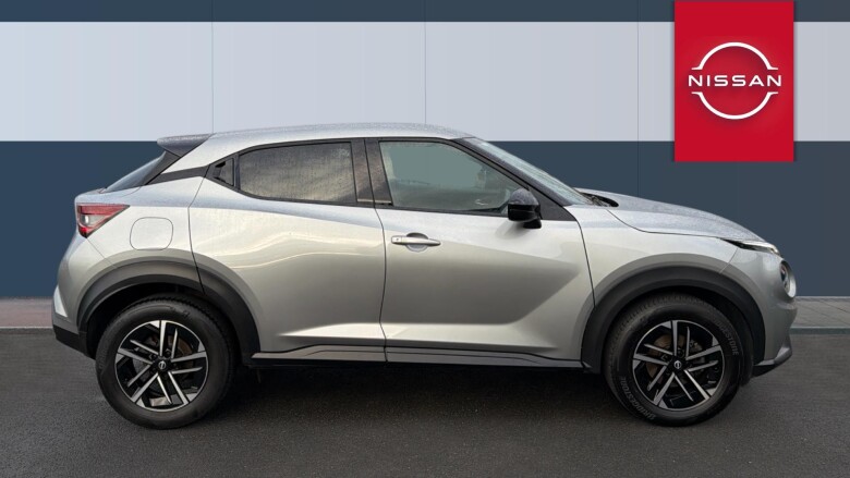 Nissan Juke 1.0 DiG-T N-Connecta 5dr Petrol Hatchback
